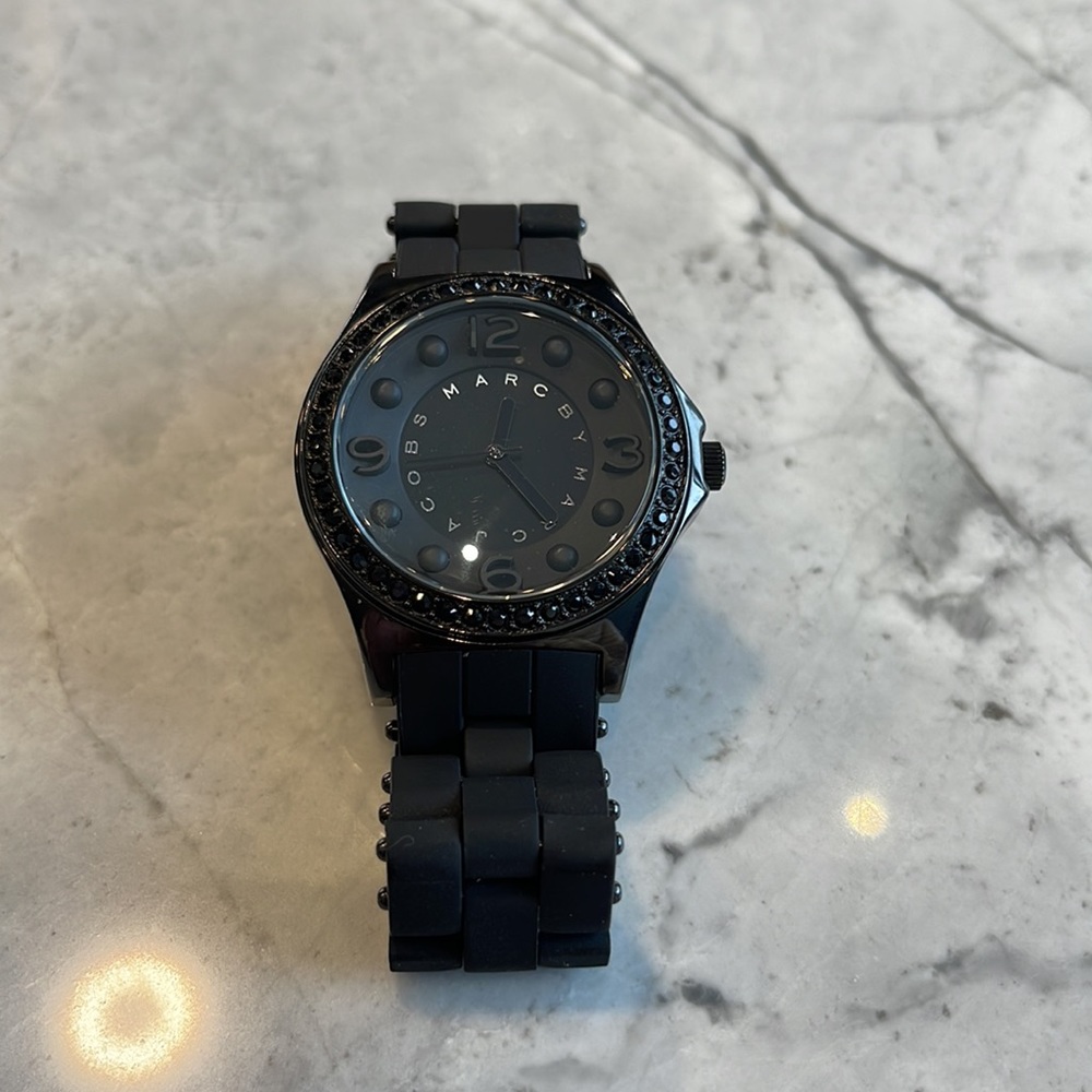 Marc Jacobs Watch - Picture 5 of 12